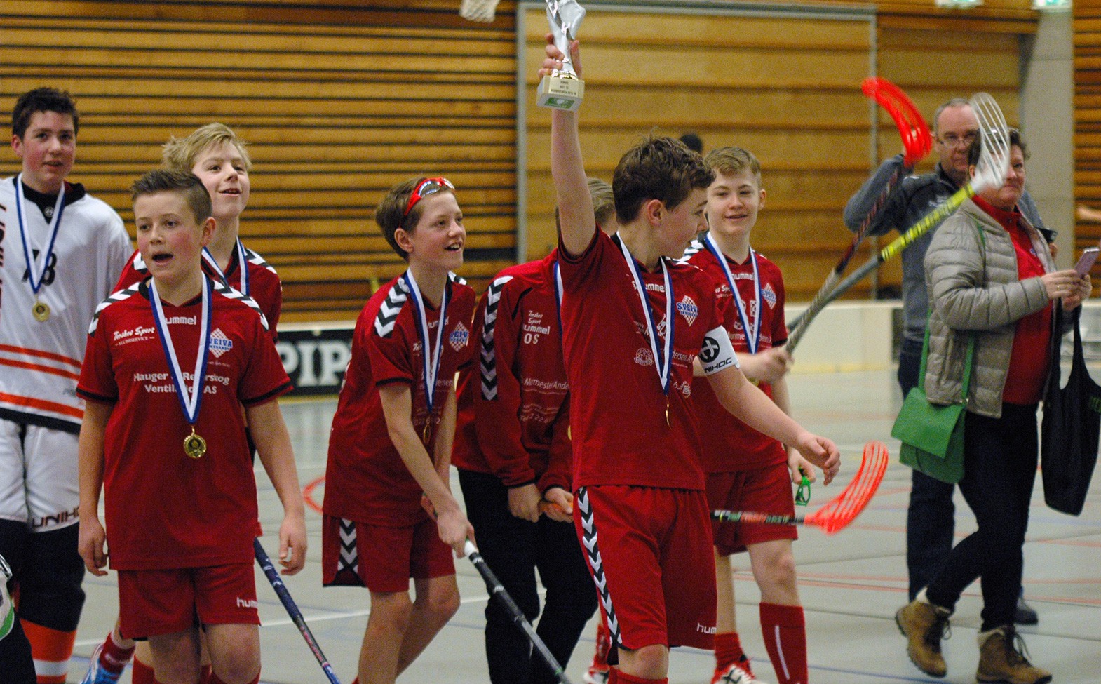 Sveiva Innebandys gutter 13 var favoritter før dagens finale i regionscupen, og guttene skuffet ikke.